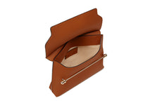 Load image into Gallery viewer, Stylist - Chestnut

